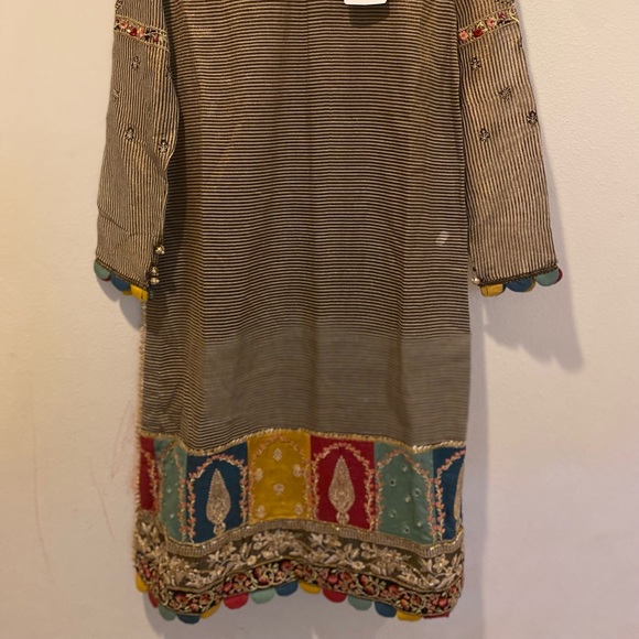 Preloved as good as new beautiful Ethinic small 2 pc - Picture 4 of 5